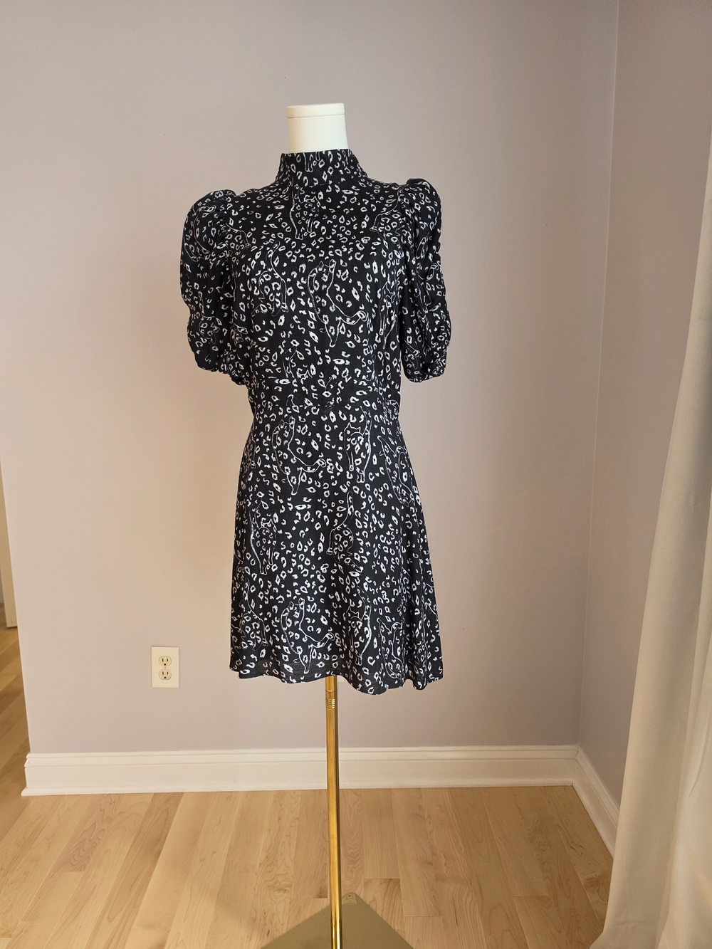 Ted Baker London Black & White Leopard-Print Puff Sleeve Mini Dress
